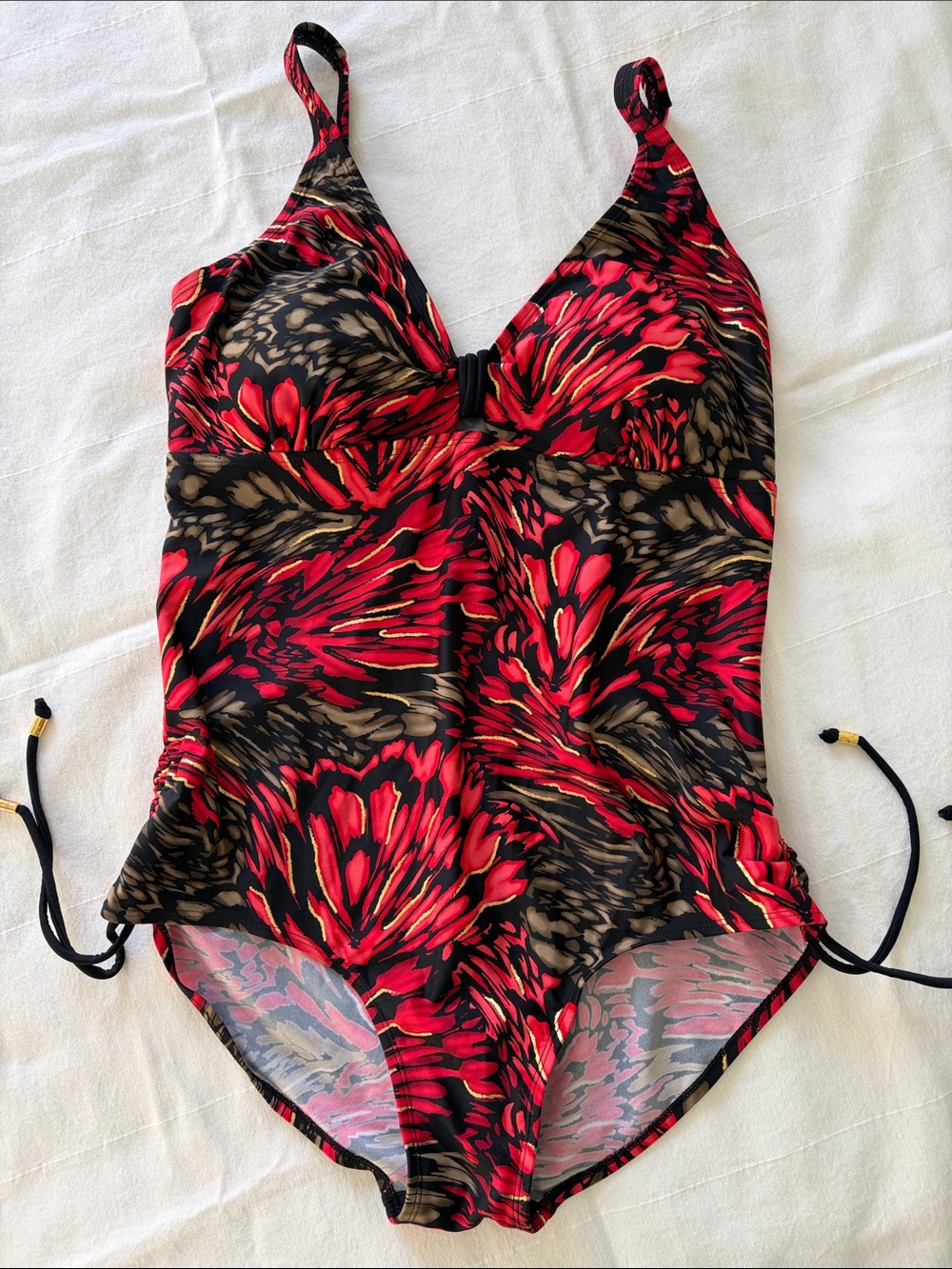 Women's NWOT Simon Chang One Piece Swim Suit